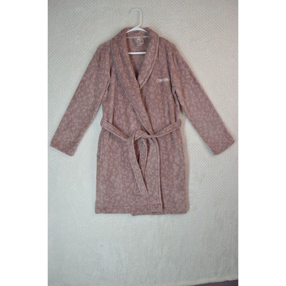 Calvin Klein Women's XS/S Pink Animal Print Long Sleeve Short Fluffy Robe